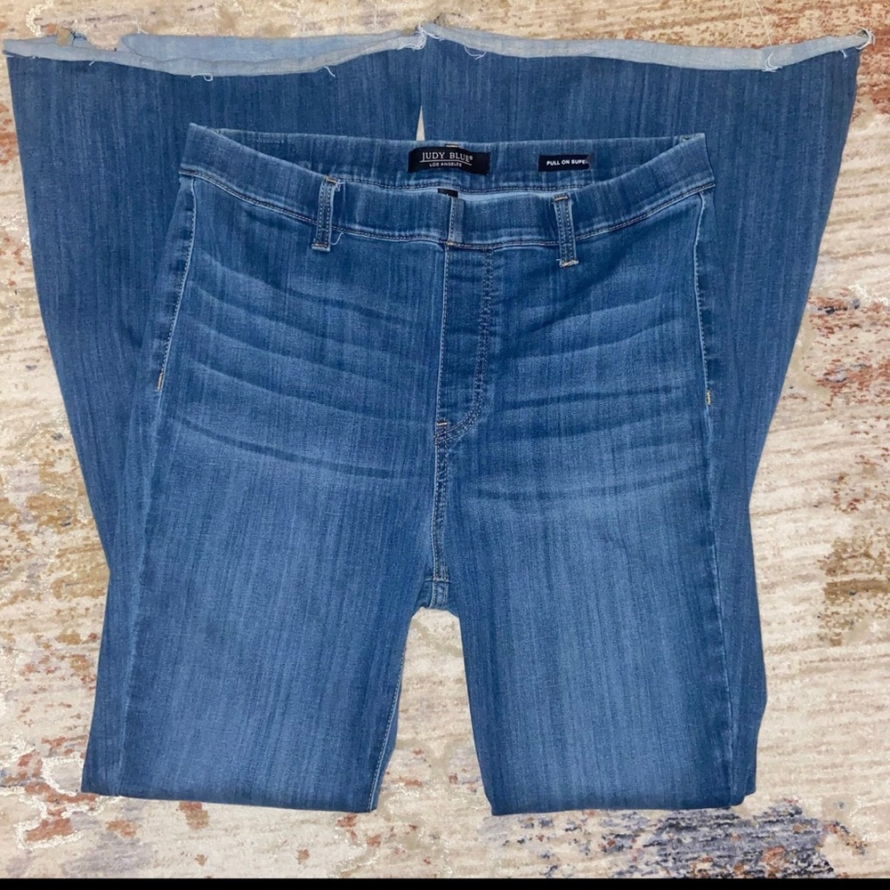 Judy Blue Plus Size Pull On Super Flare Jeans 15/32